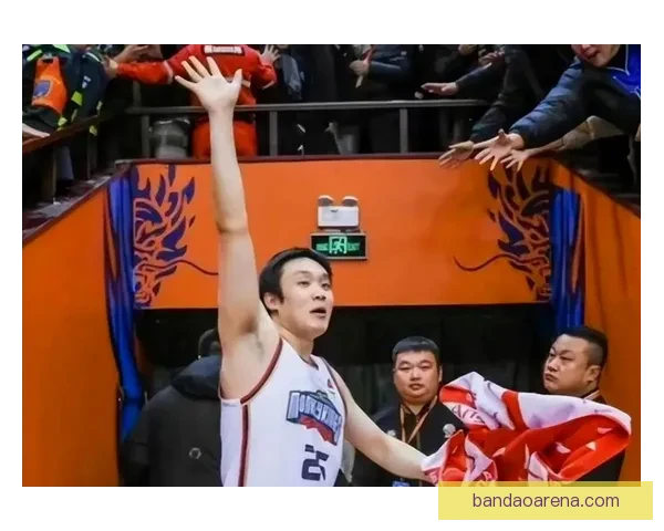 丁彦雨航24岁荣膺MVP燃起闯NBA梦想 蝉联MVP后决心更加坚定